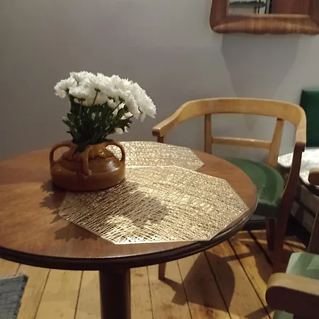 Alte Brennerei Apartment & Studios דירה טראבן-טרארבאך